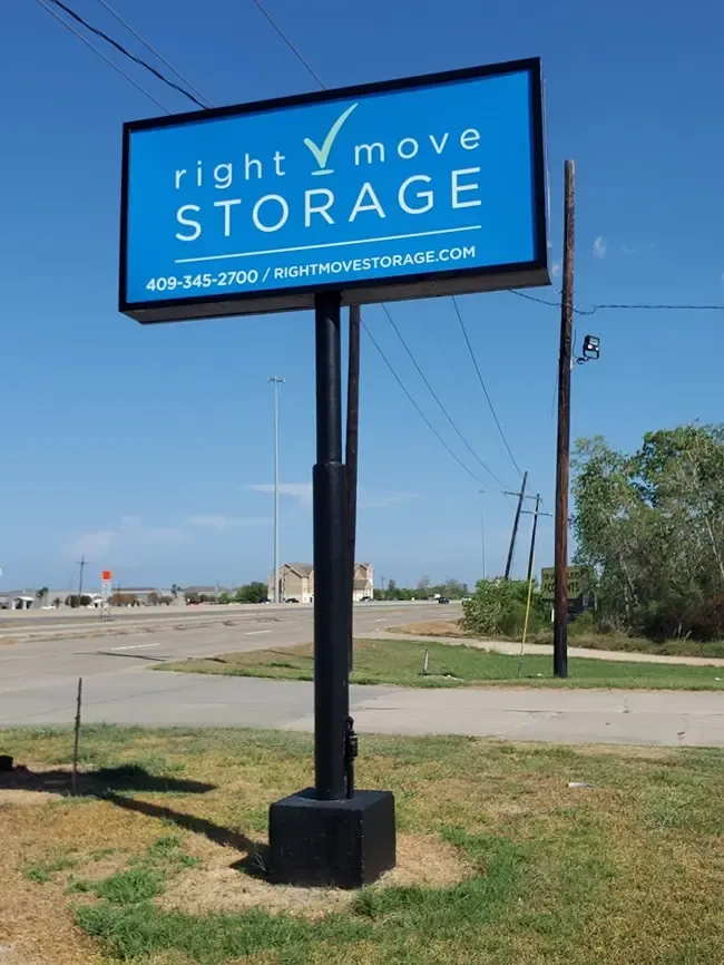 Right Move Storage-Memorial Blvd store sign