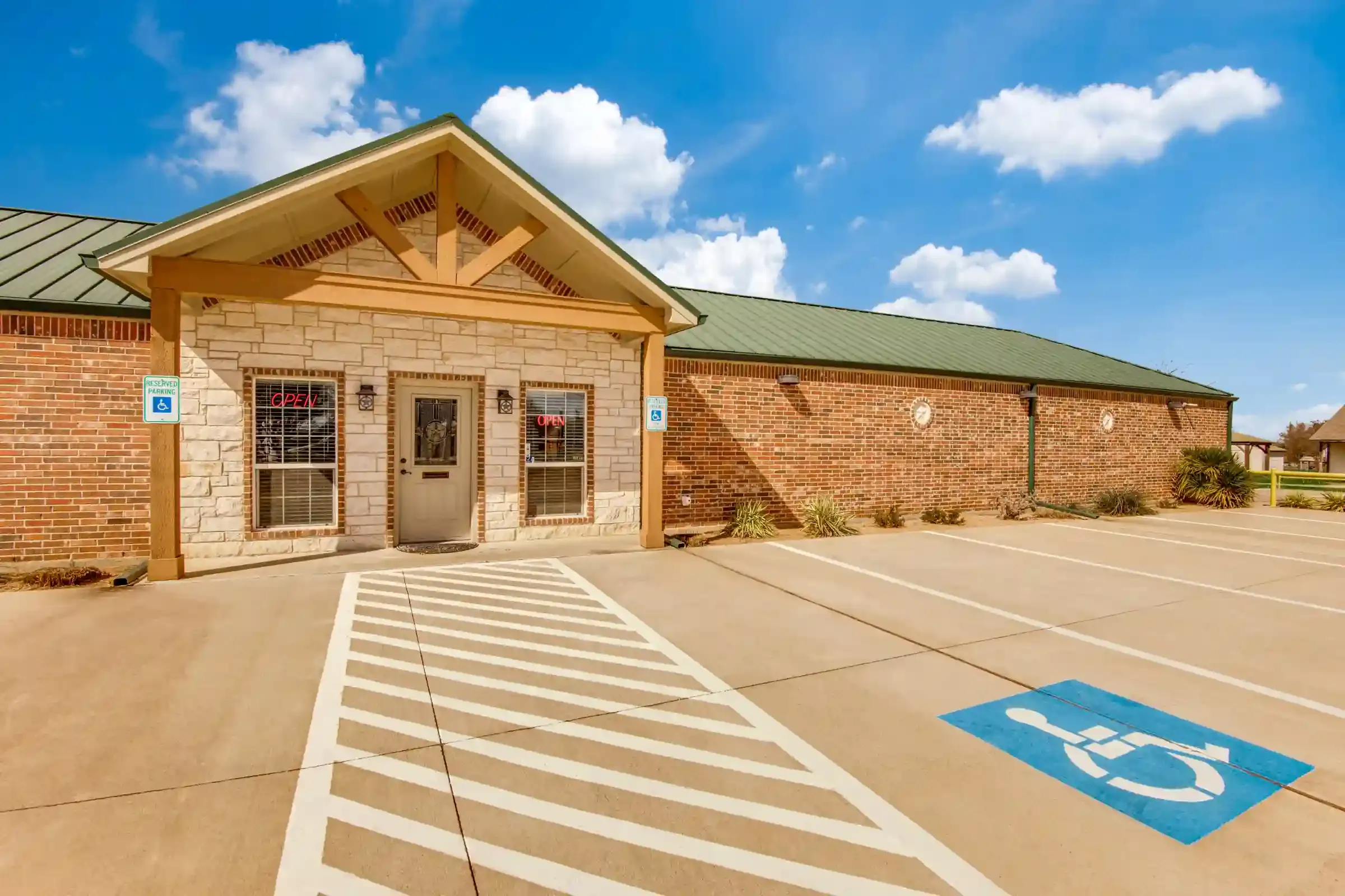 storage facility ovilla rd