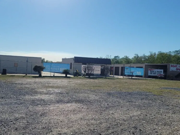Fence view of Right Move Storage-Memorial Blvd