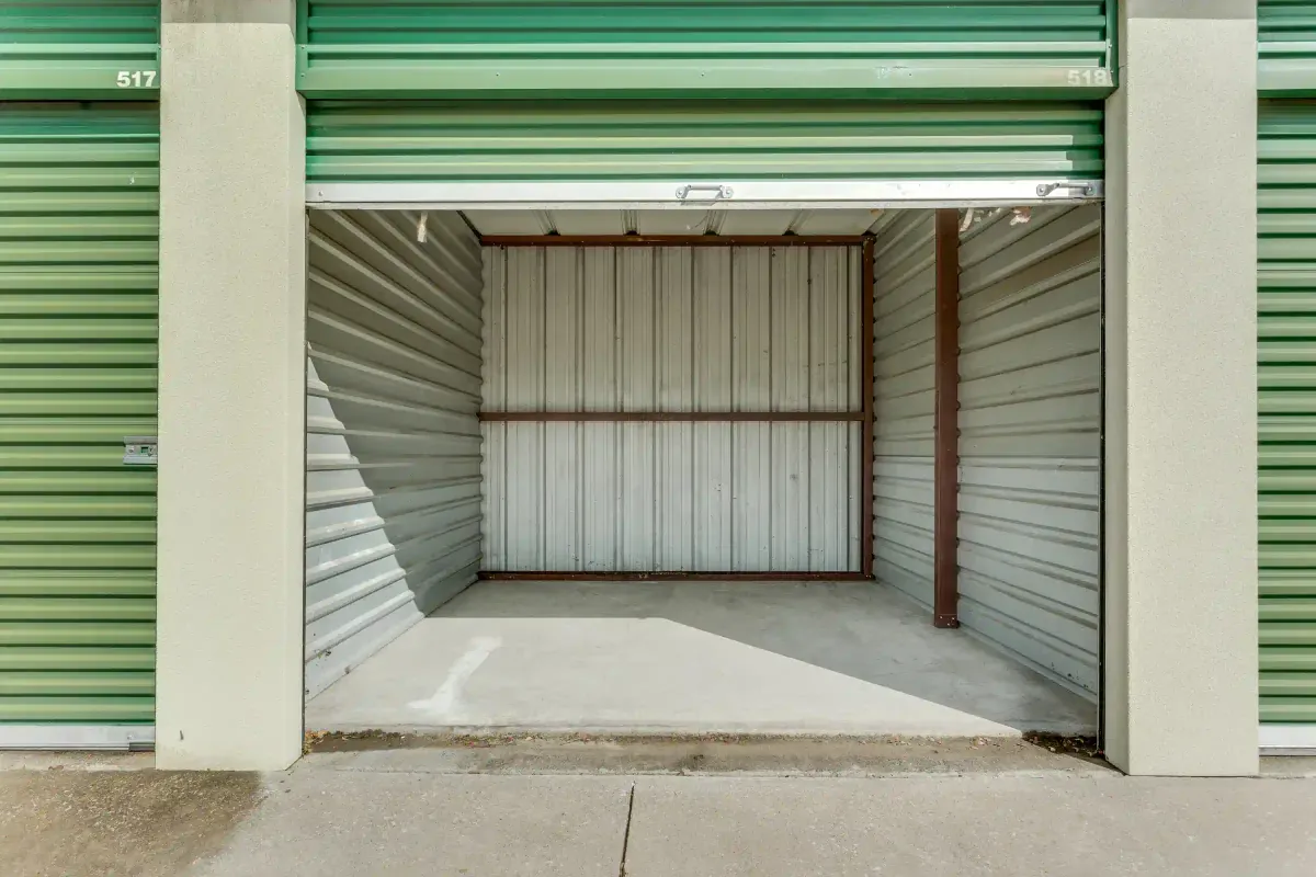 Right Move storage units