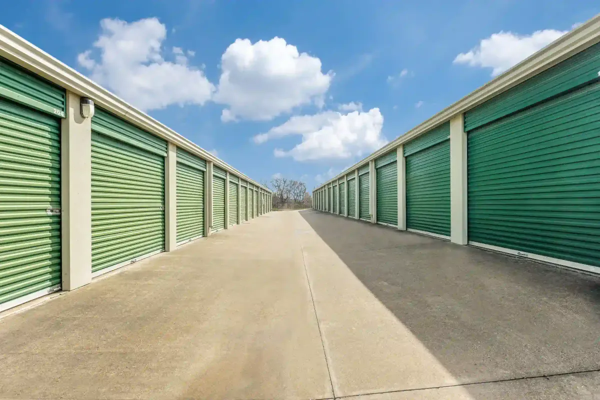 Right Move storage units