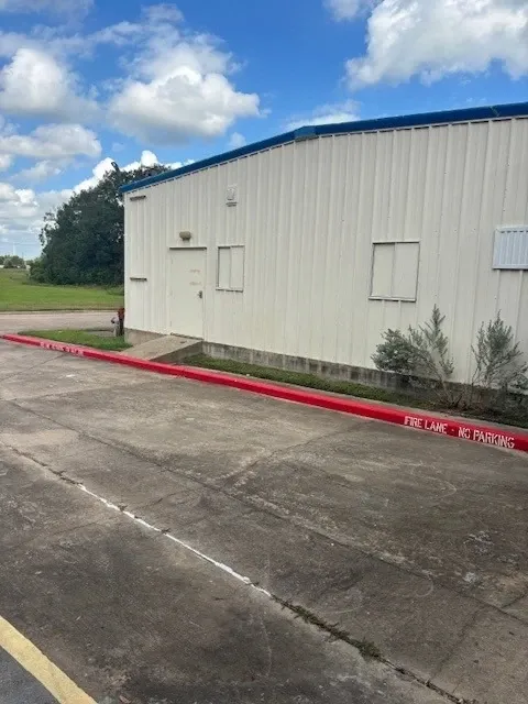 driving lane Right Move Storage - Alvin