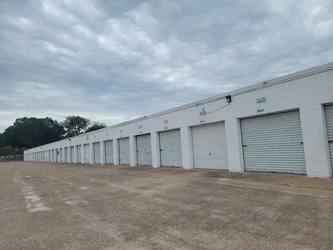 row of self storage units with drive up