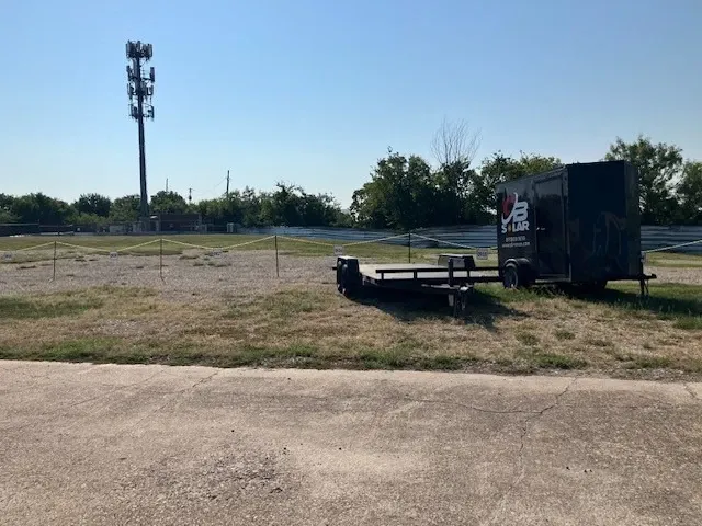 Right Move Storage - Ft. Worth Northwest, wide lanes to drive up access storage