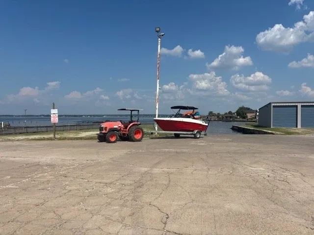 Lakeview Marina & Boat Storage office area