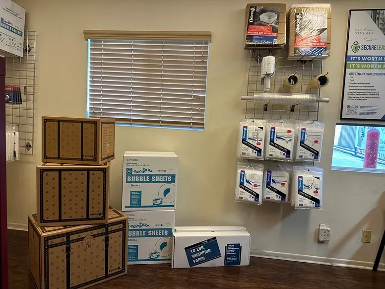 Ramona Mini Storage sign