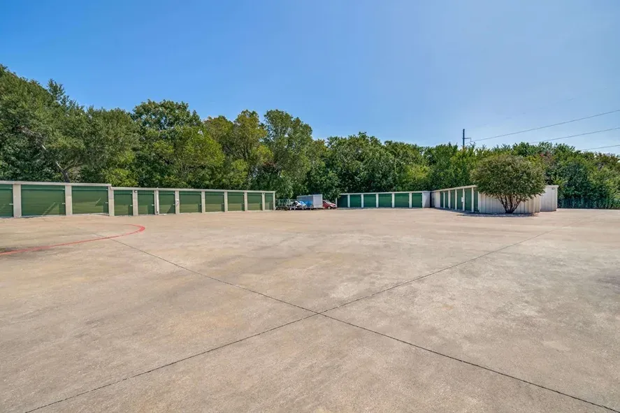 Right Move Storage - Wylie rows of storage units, a few parking storage