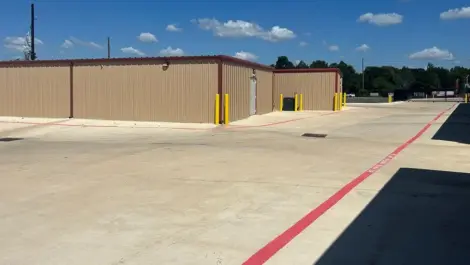 storage facility drive up access
